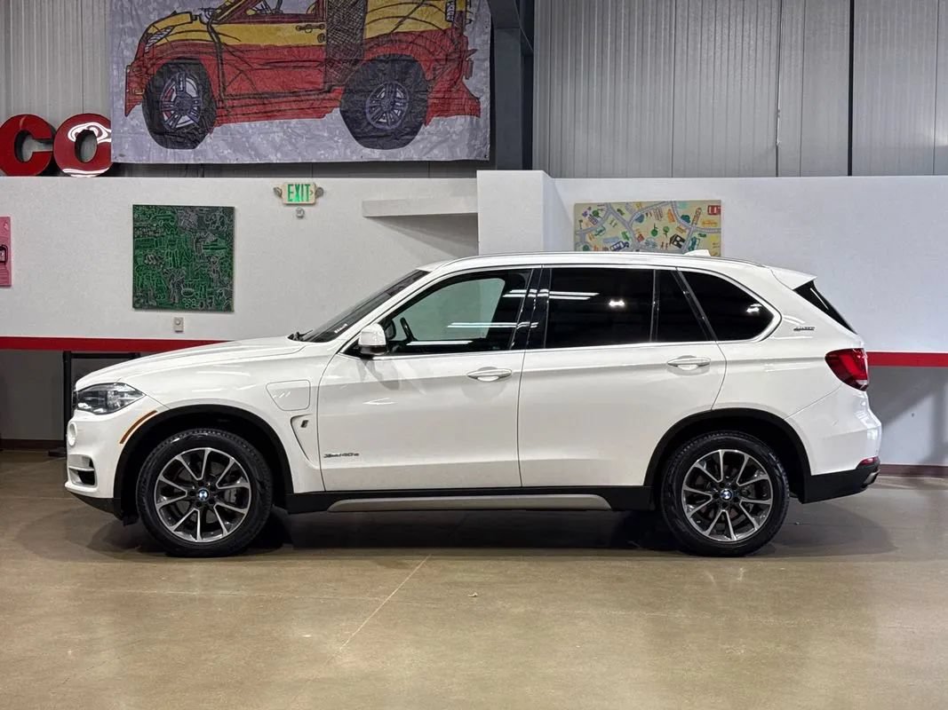 Used 2017 BMW X5 xDrive40e AWD/4WD image 8