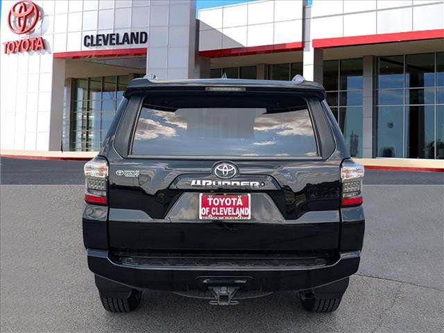 Used 2017 Toyota 4Runner SR5 Premium AWD/4WD image 6