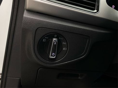 Used 2019 Volkswagen Atlas SEL AWD/4WD image 24