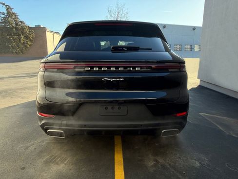 New 2026 Porsche Cayenne image 8