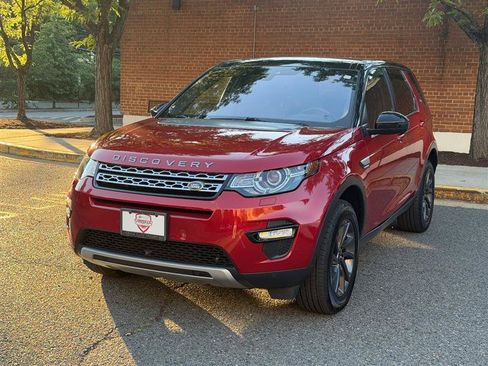 Used 2018 Land Rover Discovery Sport HSE AWD/4WD image 3