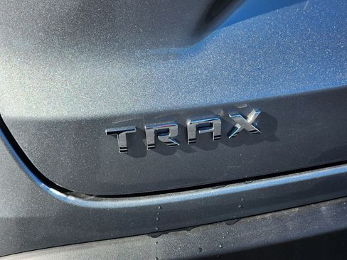New 2026 Chevrolet Trax LT w/ Driver Confidence Package FWD image 10