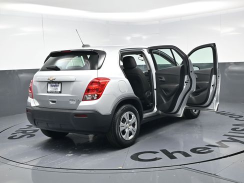 Used 2016 Chevrolet Trax LS image 25