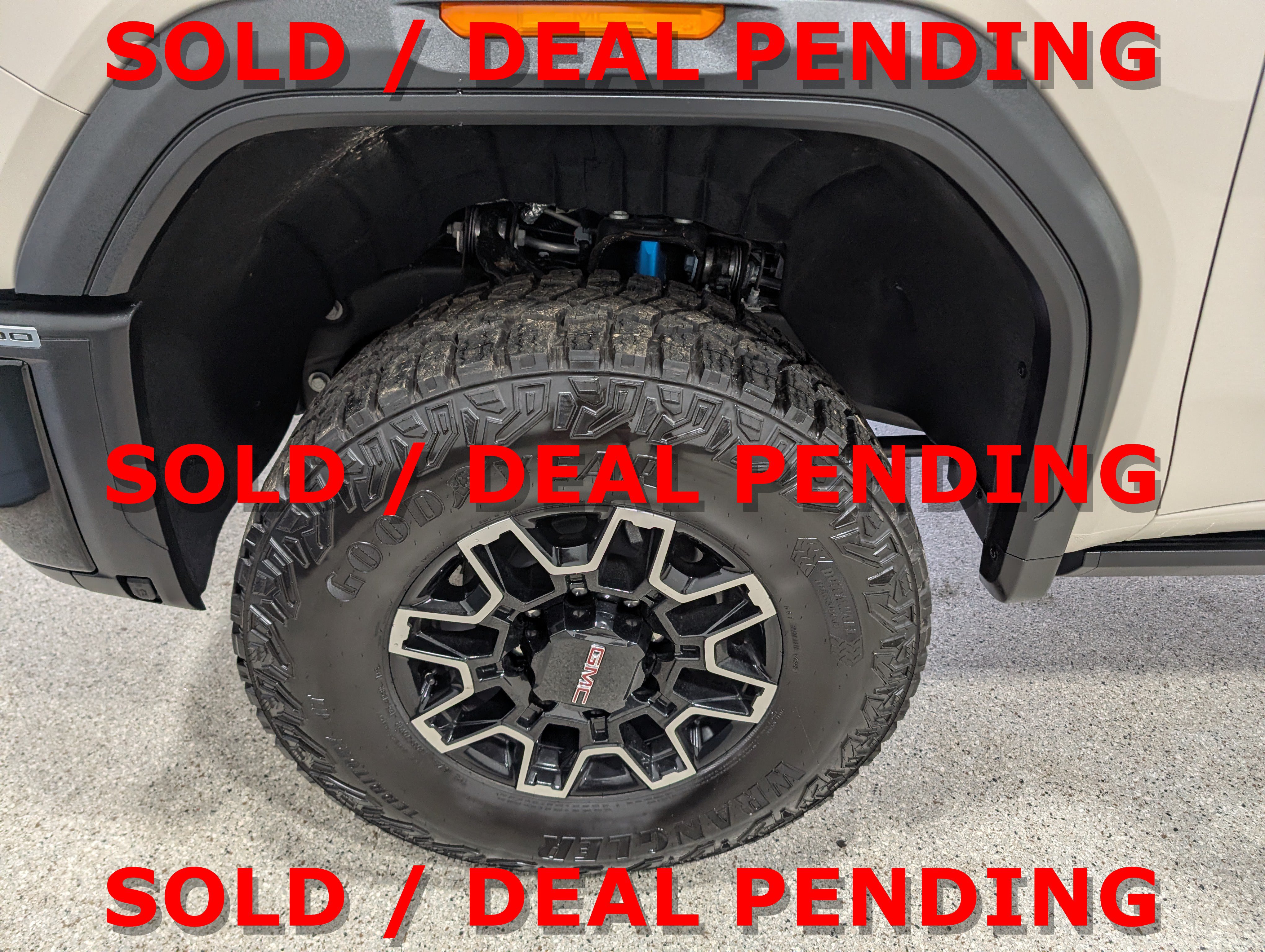 Used 2026 GMC Sierra 2500 AT4X AWD/4WD image 11