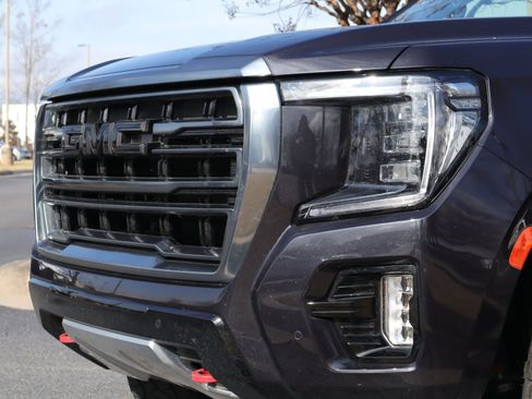 Used 2023 GMC Yukon AT4 image 34