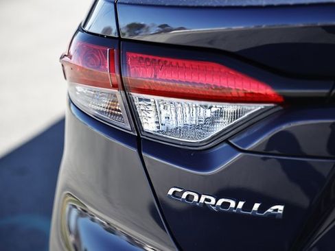 Used 2023 Toyota Corolla LE image 5