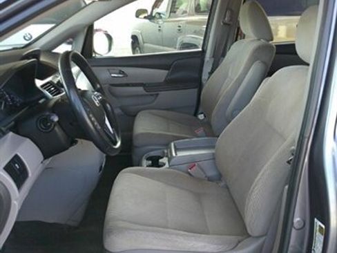 Used 2016 Honda Odyssey LX image 14