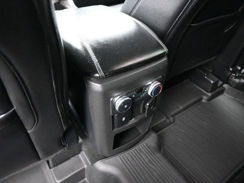 Certified 2021 Ford Explorer XLT image 20