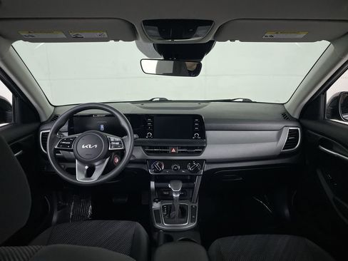 Used 2024 Kia Seltos LX image 26