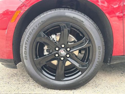 Used 2023 Buick Enclave Essence w/ Experience Buick Package image 9