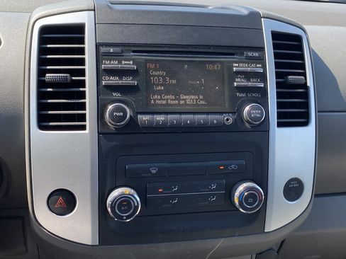 Used 2014 Nissan Frontier SV RWD image 14