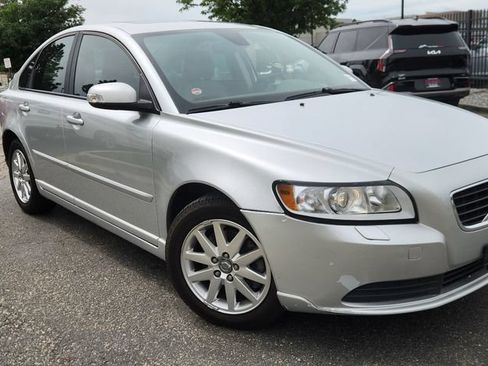 Used 2008 Volvo S40 2.4i FWD image 1