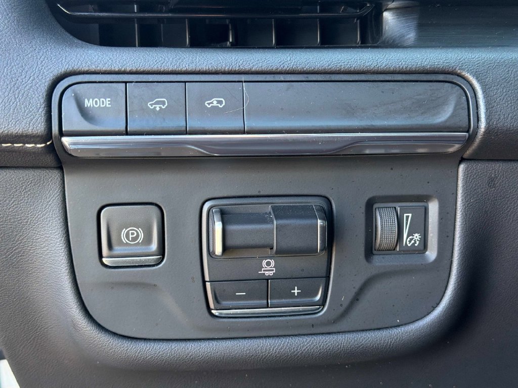 Used 2021 Cadillac Escalade Sport w/ Driver Assist Tech Package RWD image 35