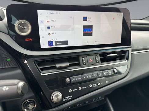 Used 2025 Lexus ES 350 w/ Premium Package FWD image 23