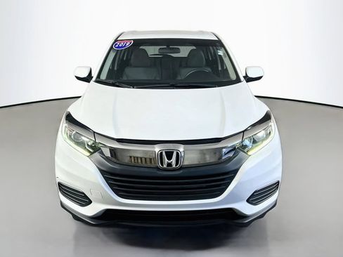 Used 2019 Honda HR-V LX image 3