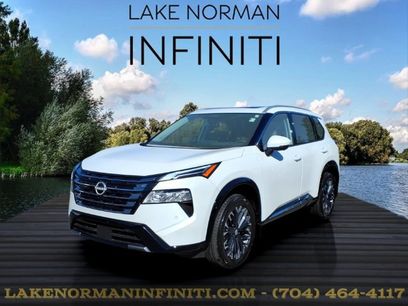 Used 2026 Nissan Rogue Platinum w/ Tech Package