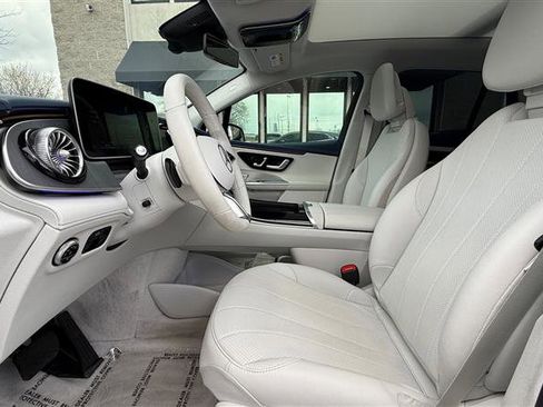 Used 2023 Mercedes-Benz EQE 350+ 4MATIC SUV w/ AMG Line Exterior Package image 11