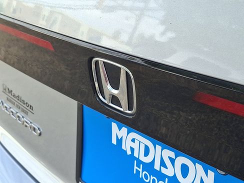 Used 2024 Honda Accord EX-L image 29