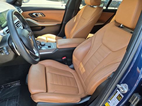 Used 2021 BMW 330i Sedan w/ Convenience Package RWD image 16