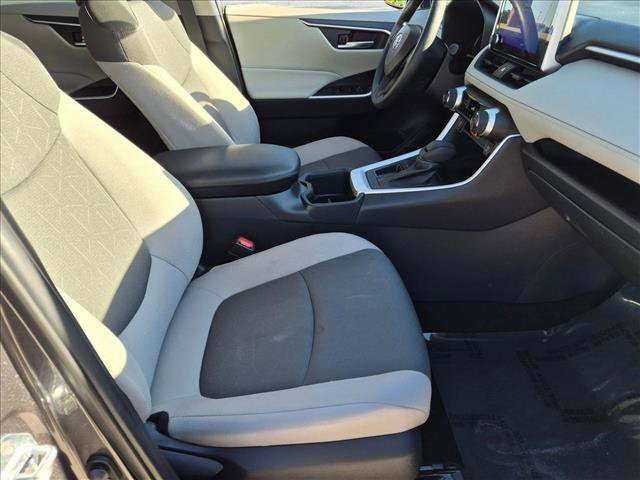 Certified 2025 Toyota RAV4 XLE FWD image 19