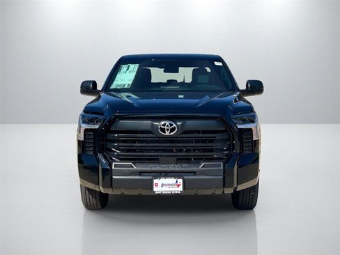 New 2026 Toyota Tundra SR image 2