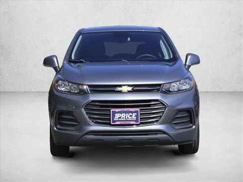 Used 2020 Chevrolet Trax LS w/ Tint and Cruise Package FWD image 2