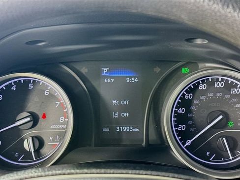 Used 2024 Toyota Camry LE image 14