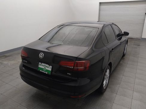 Used 2018 Volkswagen Jetta S w/ Cold Weather Package FWD image 7