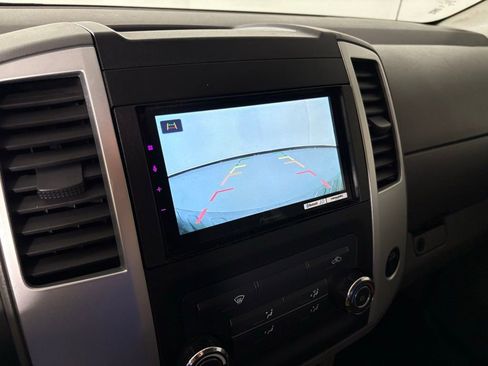 Used 2014 Nissan Frontier SV image 23