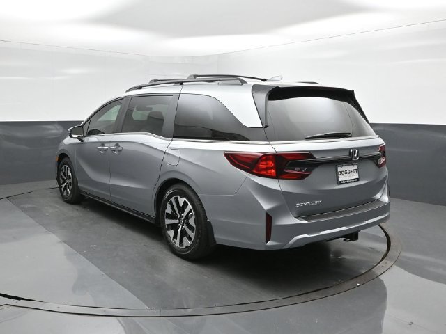 Certified 2026 Honda Odyssey EX-L image 5