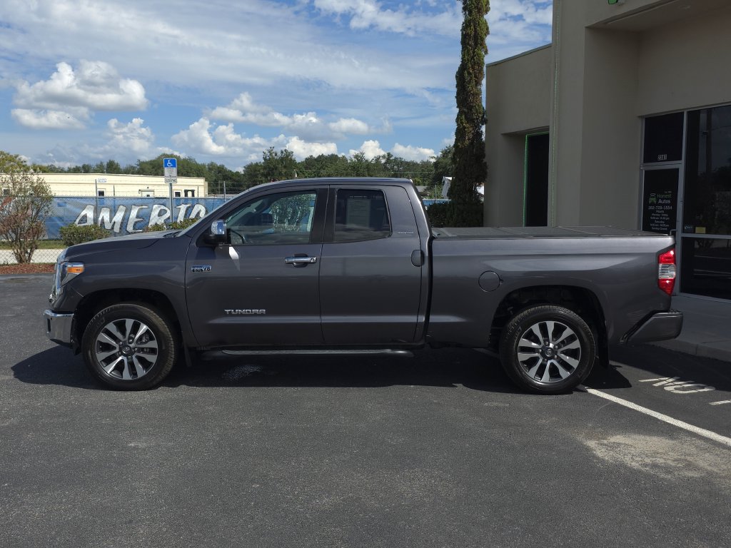 Used 2019 Toyota Tundra Limited w/ Limited Premium Package AWD/4WD image 9
