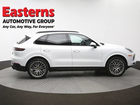 Used 2023 Porsche Cayenne Platinum Edition AWD/4WD image 52
