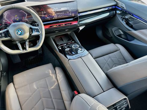 New 2027 BMW 550e xDrive w/ Executive Package AWD/4WD image 16