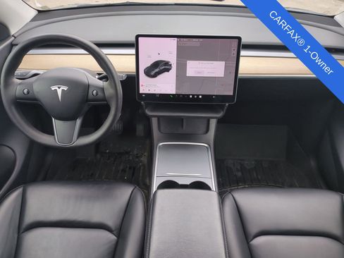 Used 2021 Tesla Model Y Long Range image 14