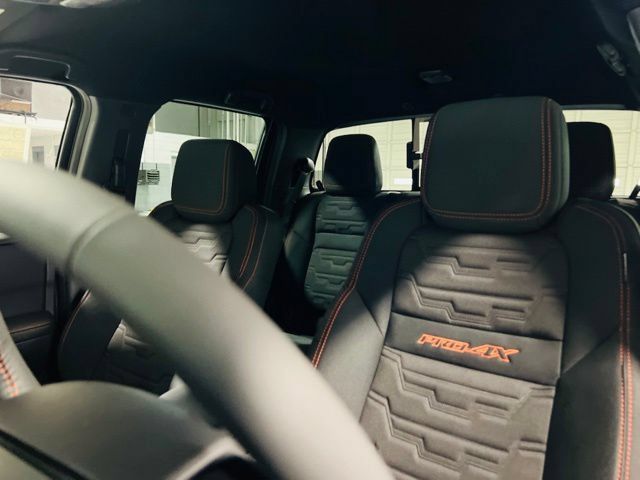 New 2026 Nissan Frontier PRO-4X w/ Pro-4x Convenience Package AWD/4WD image 3