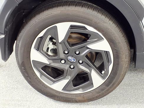 Certified 2024 Subaru Crosstrek 2.5i Limited w/ Popular Package #3A image 4