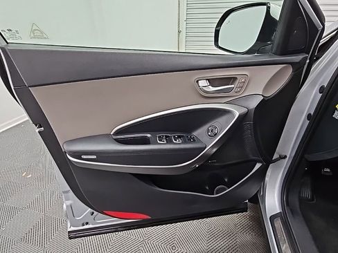 Used 2019 Hyundai Santa Fe XL image 30