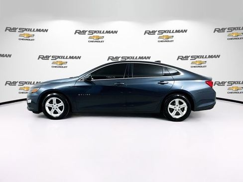 Used 2021 Chevrolet Malibu LS w/ Driver Confidence Package II image 4