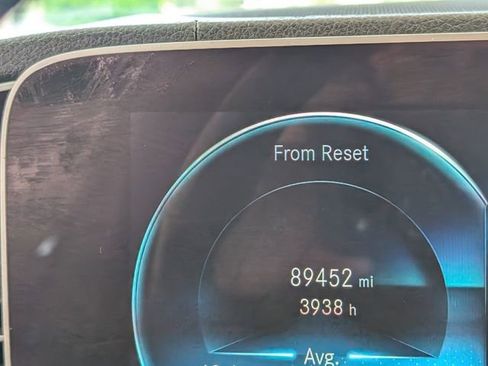 Used 2020 Mercedes-Benz GLS 450 4MATIC image 27
