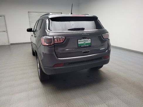 Used 2018 Jeep Compass Latitude w/ Popular Equipment Group FWD image 6