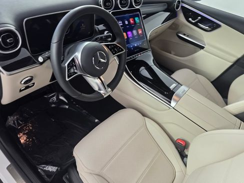 Certified 2025 Mercedes-Benz GLC 350e 4MATIC image 11