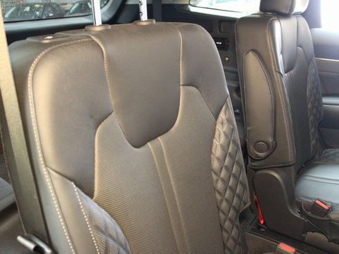 Used 2022 Kia Sorento SX image 14