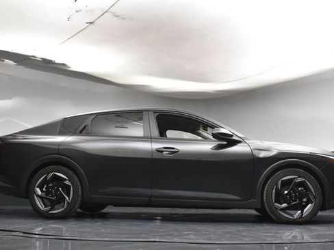 Certified 2025 Kia K4 EX FWD image 37