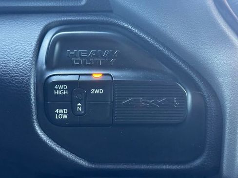 Certified 2024 RAM 2500 Big Horn w/ Night Edition AWD/4WD image 37