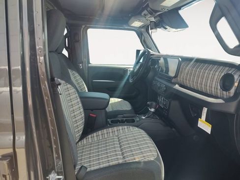 New 2026 Jeep Gladiator Sport AWD/4WD image 15