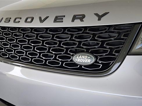 Used 2020 Land Rover Discovery Landmark image 2
