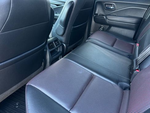 Used 2023 Honda Ridgeline Black Edition image 12