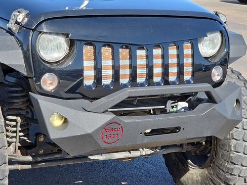 Used 2015 Jeep Wrangler Unlimited Sport AWD/4WD image 6