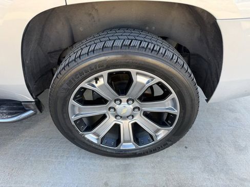 Used 2019 Chevrolet Tahoe Premier image 5