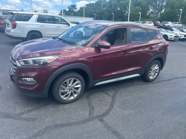Used 2017 Hyundai Tucson SE w/ SE Popular Package 02 FWD image 4